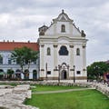 Magyarország, Vác főtere, Fehérek temploma