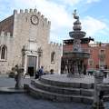 Duomo di Taormina (Cattedrale di San Nicolò di Bari) - Fontana di Piazza Duomo -, Szicília