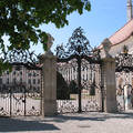 A kastély bejárati kapuja, Fertőd, Magyarország