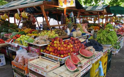 Omis piaca, Horvátország