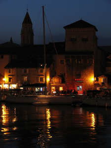 Trogir este