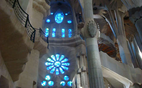 Barcelona, Sagrada Familia belülről