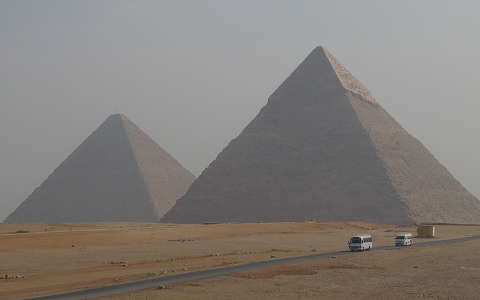 Gízai piramisok, Kairó
