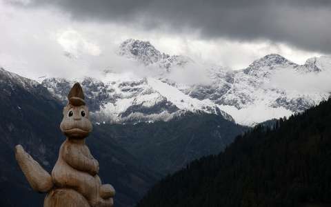 alpok ausztria hegy szobor