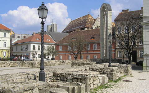 Budapest, Budai vár Magdolna templom romjai