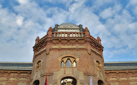 Árpád Fürdő, Székesfehérvár