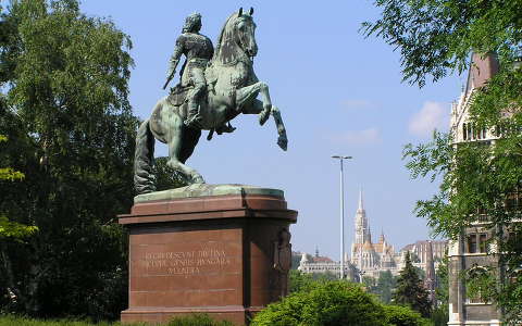 Budapest,II.Rákóczi Ferenc szobra a Kossuth téren