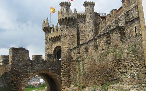 Ponferrada, templomos lovagok vára, Spanyolország