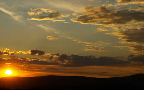 Veszprémi naplemente, Bakony irányába