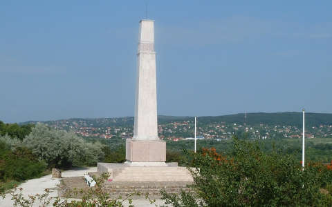 Pákozdi emlékmű