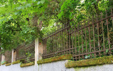 Magyarország, Vác, a Püspöki palota kerítése