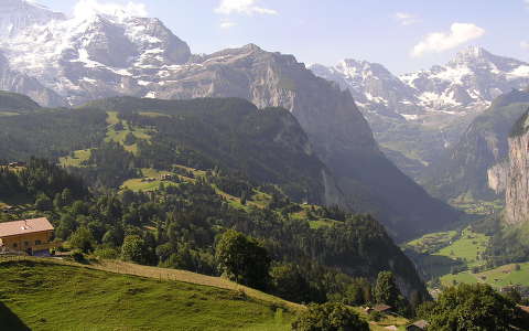 Lauterbrunneni völgy a Jungfrau vonulatával,Svájc