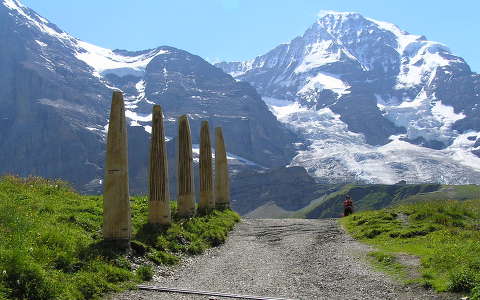Jungfrau a Kleine Schneidegg állomásnál,Svájc