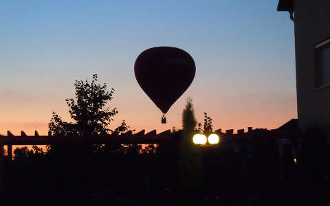 hőlégballon naplemente