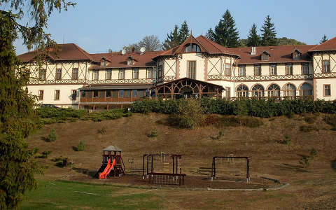 Magyarország, Parádfürdő, Erzsébet Park Hotel főépülete