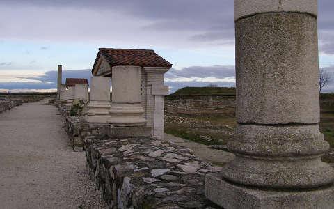Tác-Gorsium
