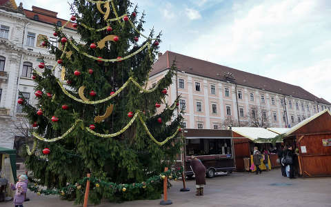 Karácsonyi vásár Pécsen