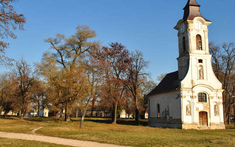 Cziráky-kastély kápolnája, Lovasberény, Magyarország