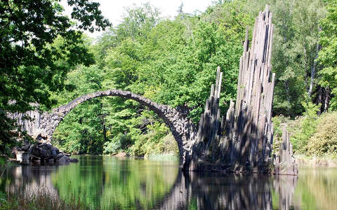 folyó híd kertek és parkok tükröződés