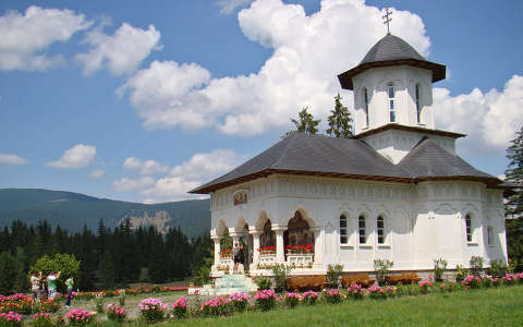 Kolostor_Marosfőn