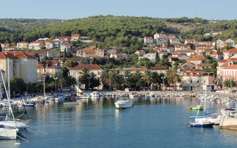 Horvátország, Supetar kikötő
