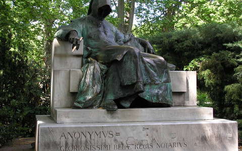 Anonymus szobra a Városligetben,Budapest