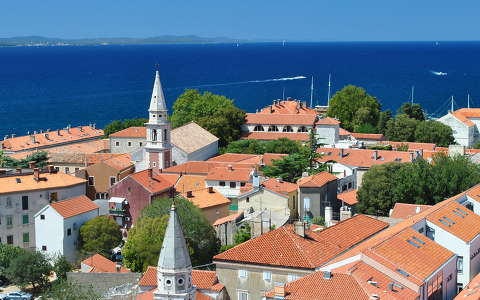 Kilátás a Szent Anasztázia katedrális harangtornyából, Zadar, Horvátország