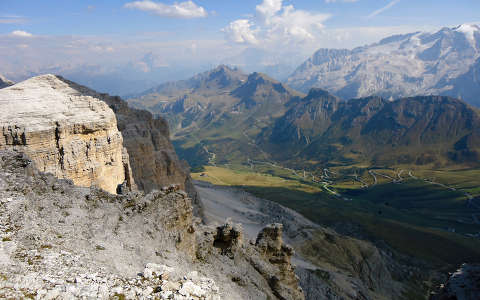 Dolomitok,Pordoi-hágó Dél-Tirol-Olaszország