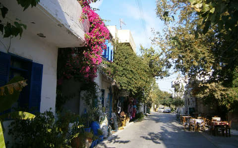 Délkelet Kréta, Mirtos falu főutcája
