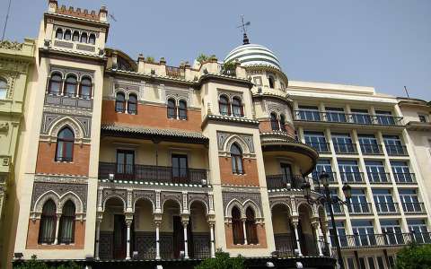 Sevilla-Spain, Avenida de la Constitucion