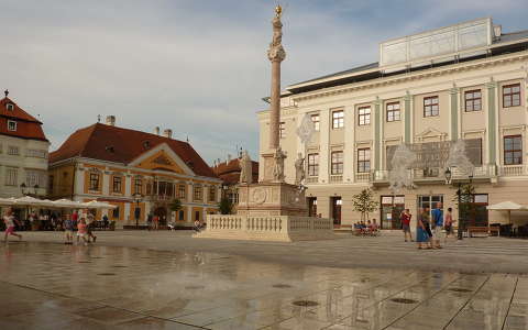 Győr, Széchenyi-tér