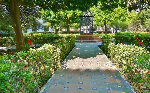 SEVILLA-SPAIN, PLAZA DE SANTA CRUZ