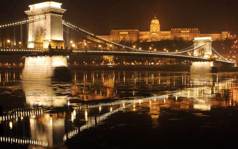 Jeges Duna, Budapest, Magyarország,Lánchíd