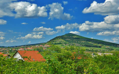 Az Ezüst-Kevély és a Nagy-Kevély hegy,Fotó:Szolnoki Tibor