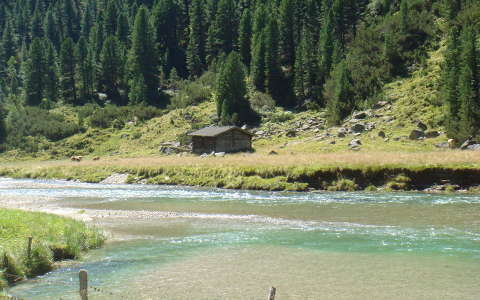 Ausztria