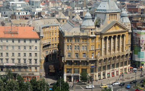 Budapest,Anker köz a Deák térnél