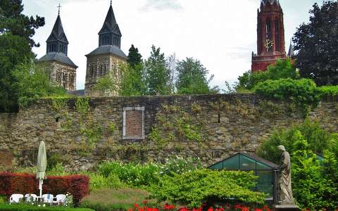 MAASTRICHT-HOLLAND, Monastery Garden