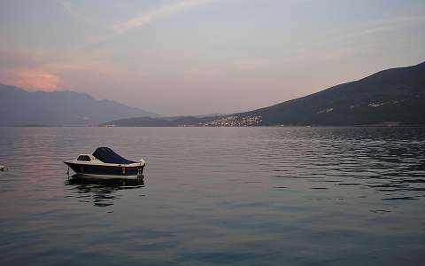 csónak nyár tó