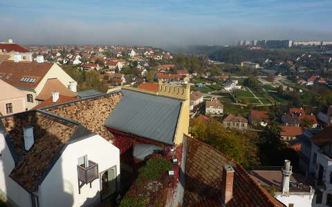 Köd és napfény Veszprémben