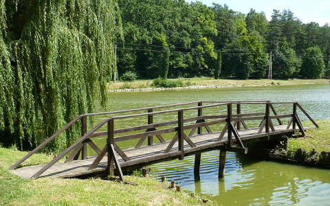híd tó