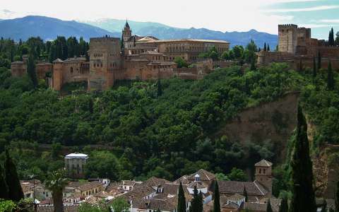 GRANADA - SPAIN, La Alhambra vista desde El Mirador de San Nicolas