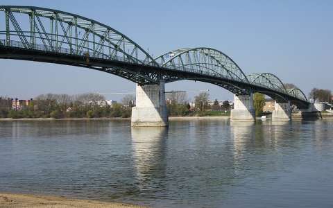 Mária Valéria-híd  Esztergom