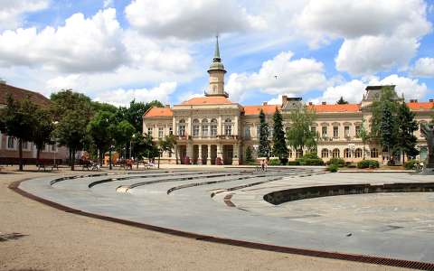 Szerbia - Óbecse, Városháza