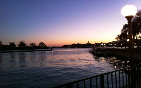 Naplemente Disney Word