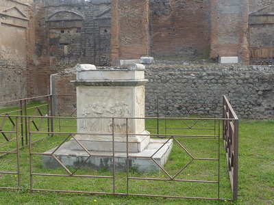 Áldozati oltár Pompeiben