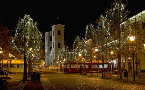 Gyöngyös, Főtér