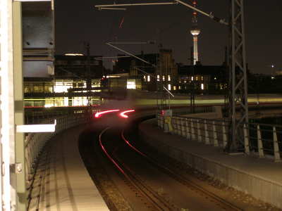 Németország - Berlin - Haupbahnhof és a TV torony