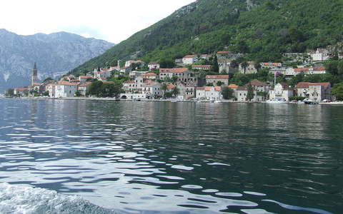 Montenegró.Kotori öböl.