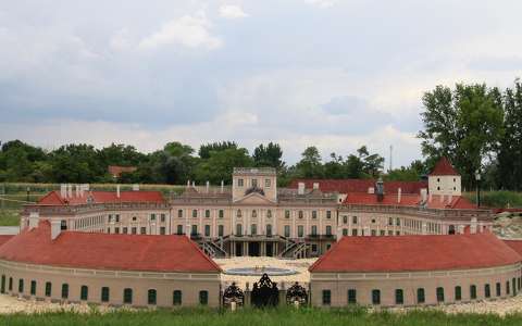 Mórahalom - Mini Hungary Park, Esterhazy-kastély
