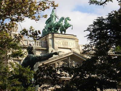 budapest magyarország szobor